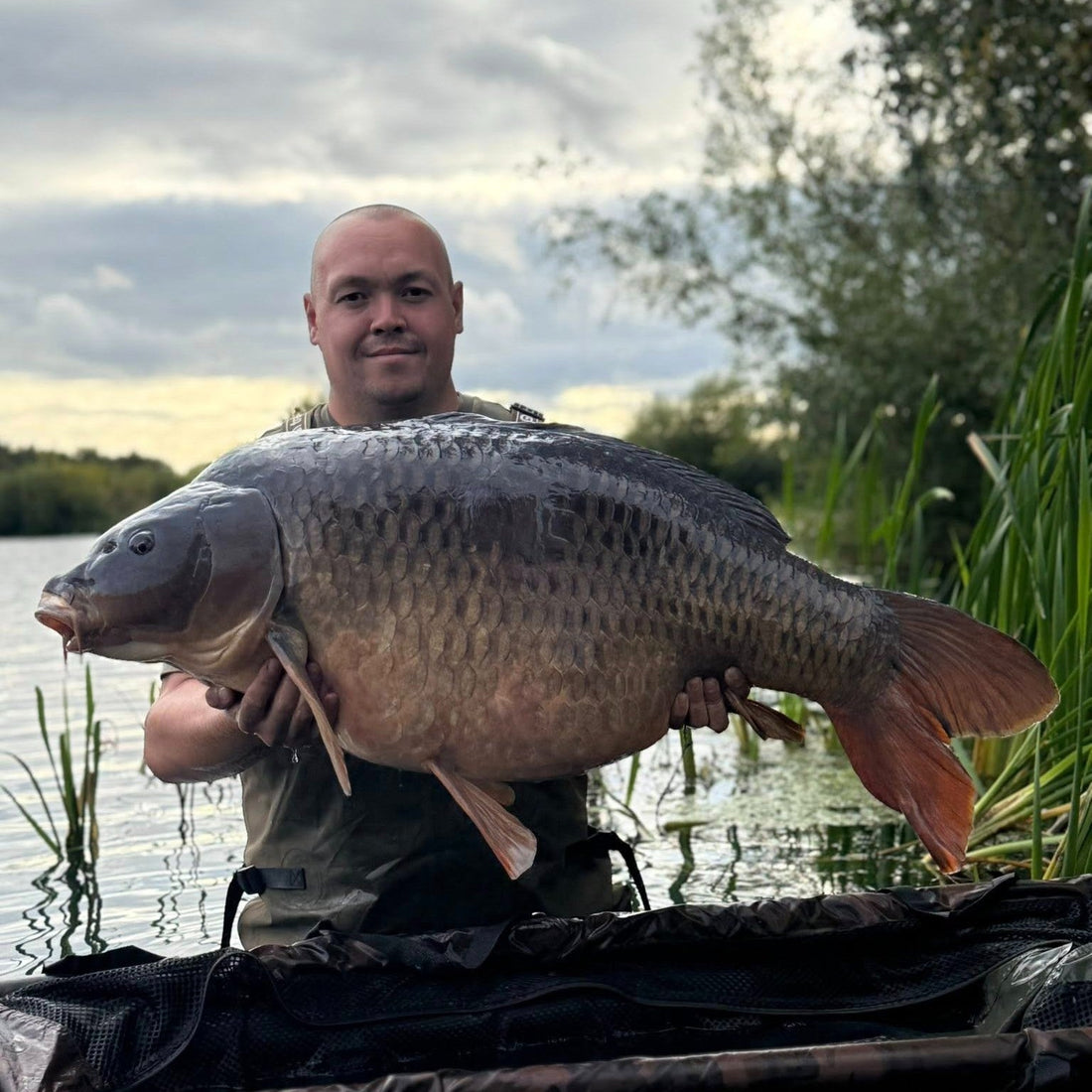 Tom Goodwin snares Old Mill's A Team 'RIGGERS'